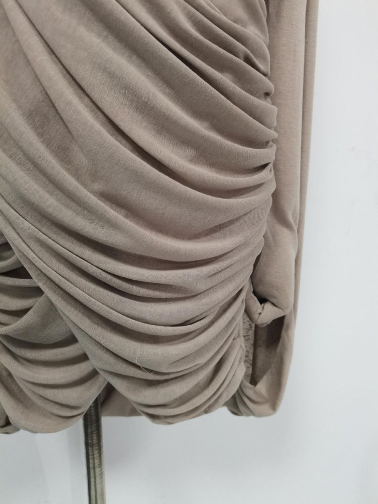 TWOTWINSTYLE Solid Deep V Neck Sleeveles Ruched Designer Dress