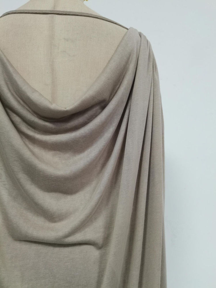 TWOTWINSTYLE Solid Deep V Neck Sleeveles Ruched Designer Dress