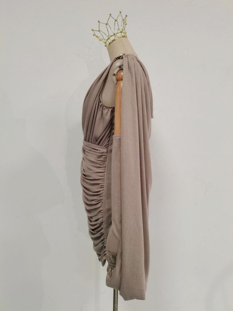 TWOTWINSTYLE Solid Deep V Neck Sleeveles Ruched Designer Dress