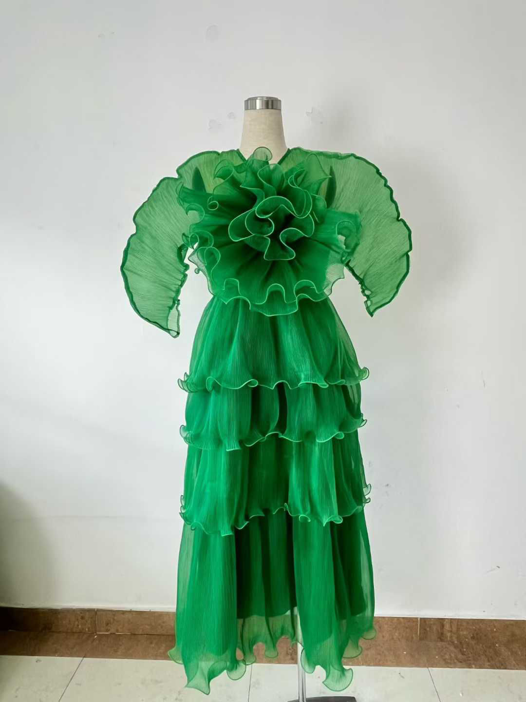 TWOTWINSTYLE Designer Solid Ruffles Tunic Midi Dress