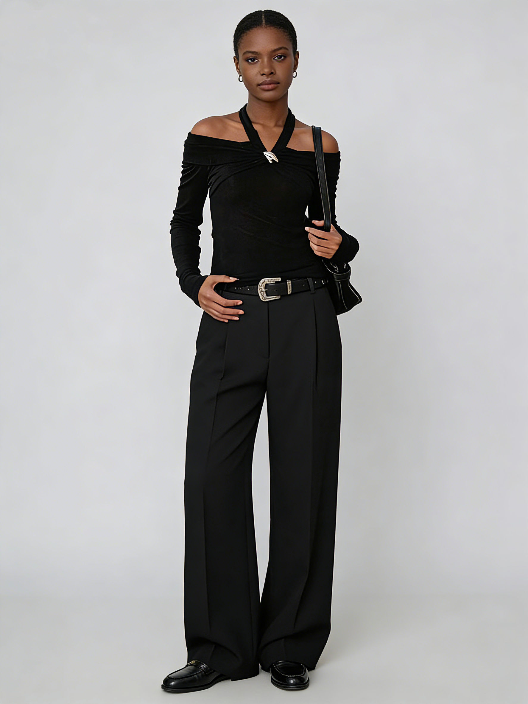 TWOTWINSTYLE Off Shoulder Long Sleeve Slimming T Shirt