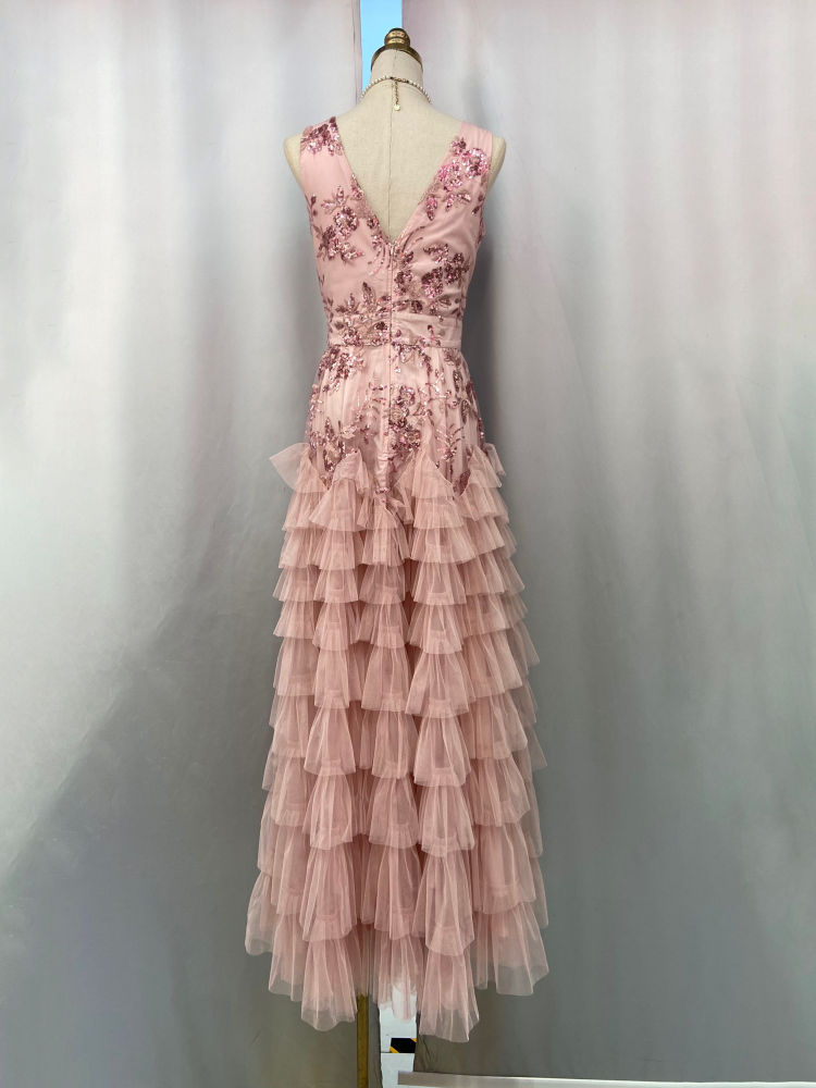 TWOTWINSTYLE V Neck Patchwork Mesh And Sequins Designer Dress