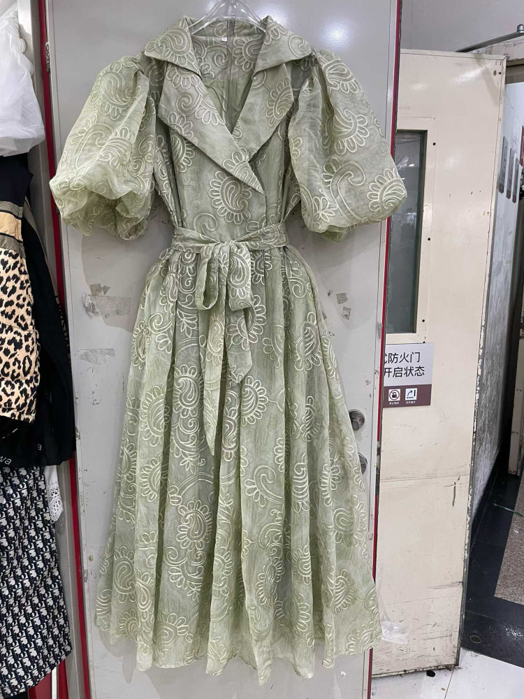 TWOTWINSTYLE Lapel Puff Sleeve High Waist Vintage Dress