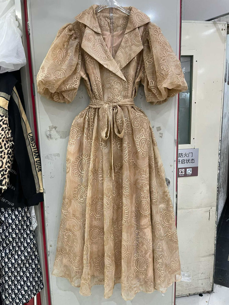 TWOTWINSTYLE Lapel Puff Sleeve High Waist Vintage Dress
