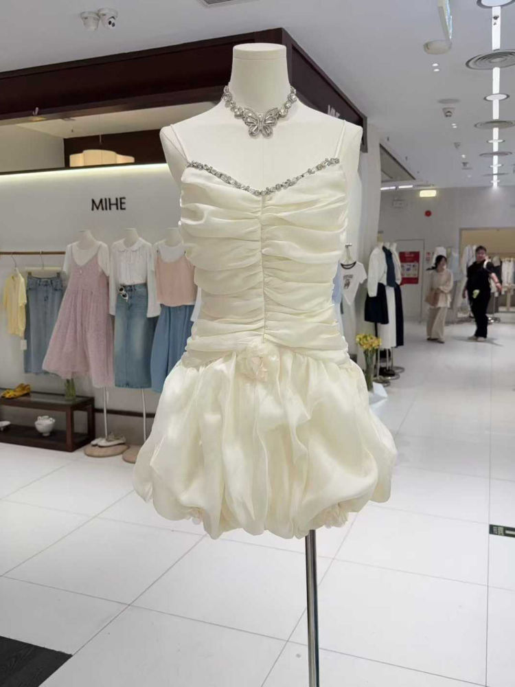 TWOTWINSTYLE Spliced 3D Flower Pleated Elegant Dress