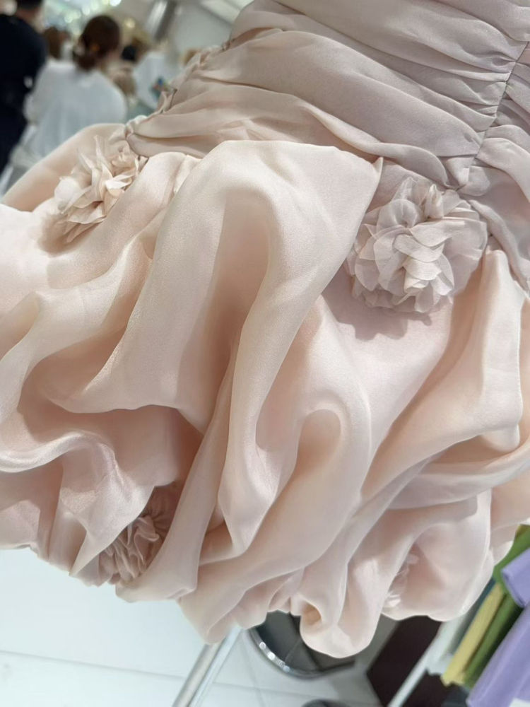 TWOTWINSTYLE Spliced 3D Flower Pleated Elegant Dress