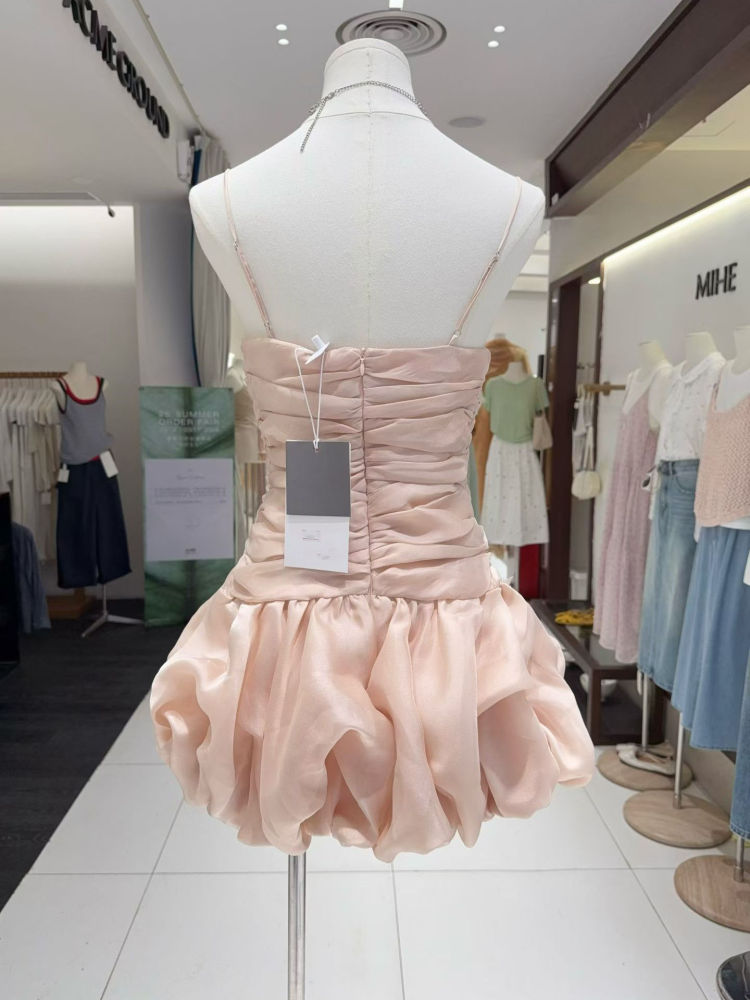 TWOTWINSTYLE Spliced 3D Flower Pleated Elegant Dress