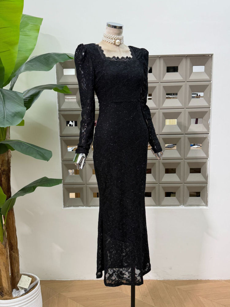 TWOTWINSTYLE Square Neckline Patchwork Lace Elegant Dress