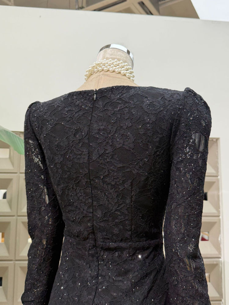 TWOTWINSTYLE Square Neckline Patchwork Lace Elegant Dress