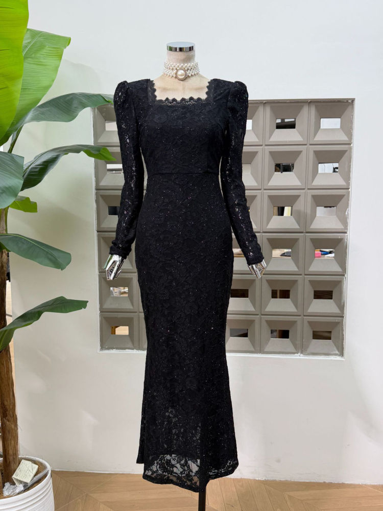 TWOTWINSTYLE Square Neckline Patchwork Lace Elegant Dress