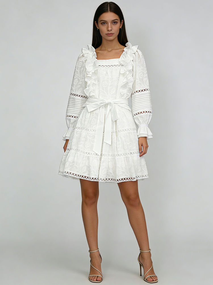TWOTWINSTYLE Square Neckline Bell Sleeve Spliced Ruched Elegant Dress