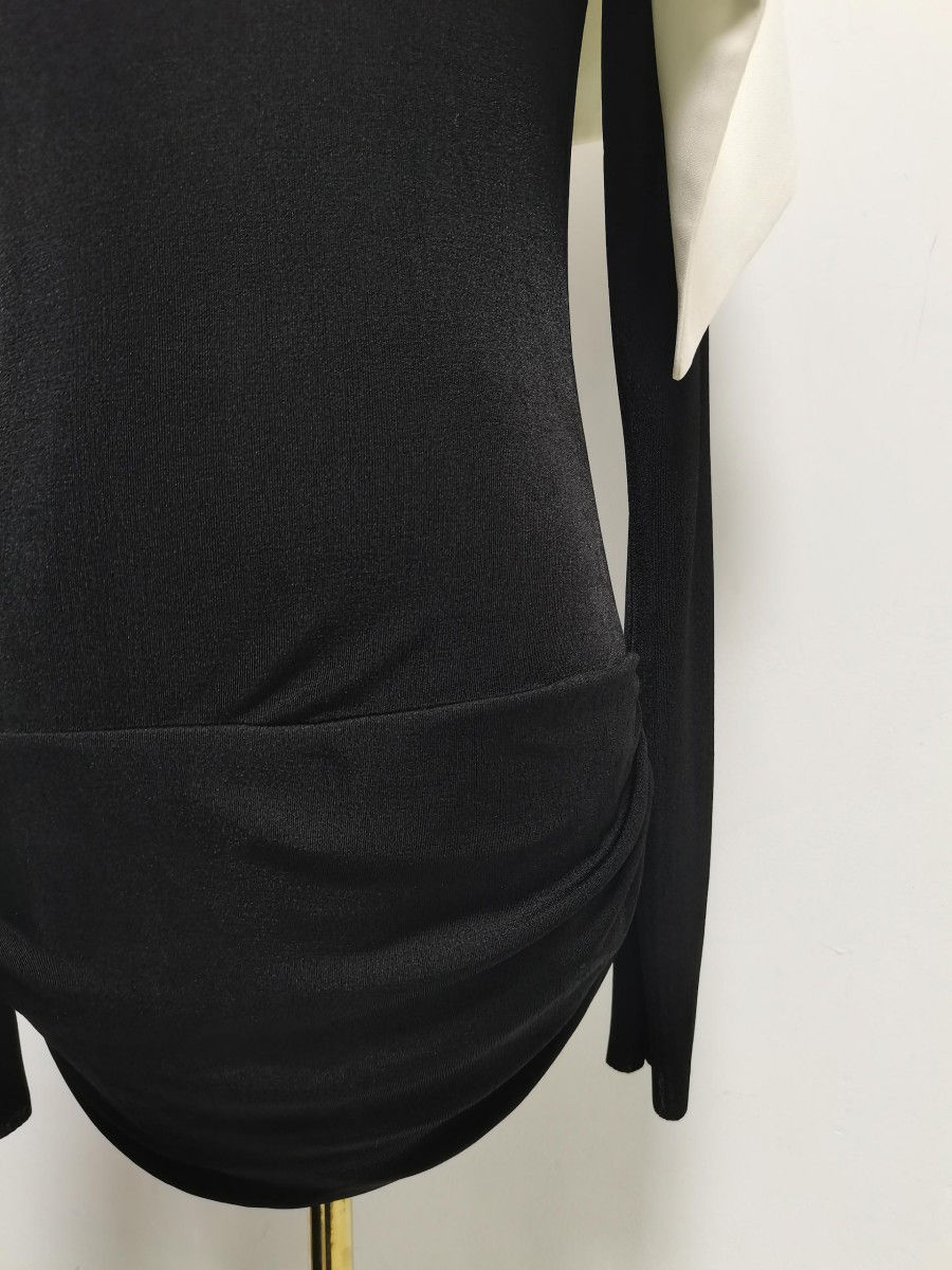 TWOTWINSTYLE Hit Color Pleated Top Solid Casual Pants Two Piece Set