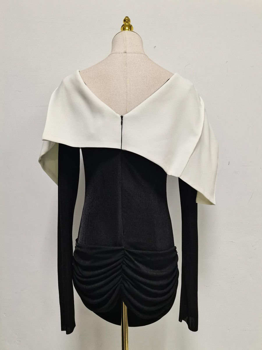 TWOTWINSTYLE Hit Color Pleated Top Solid Casual Pants Two Piece Set