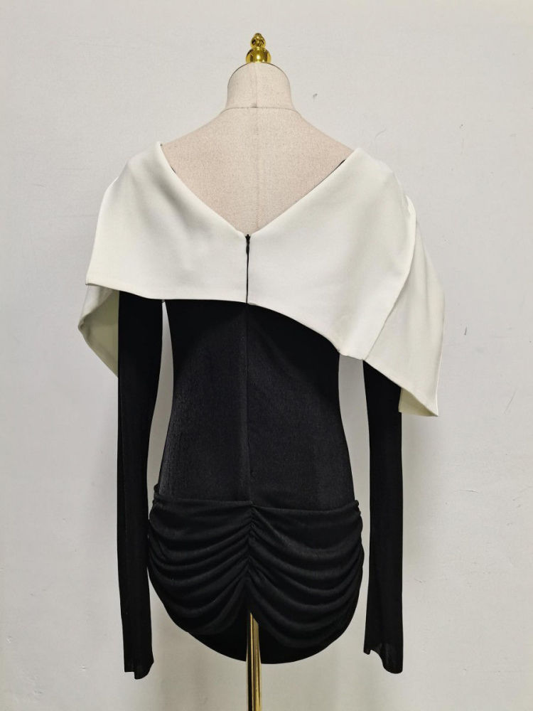 TWOTWINSTYLE Hit Color Pleated Top Solid Casual Pants Two Piece Set