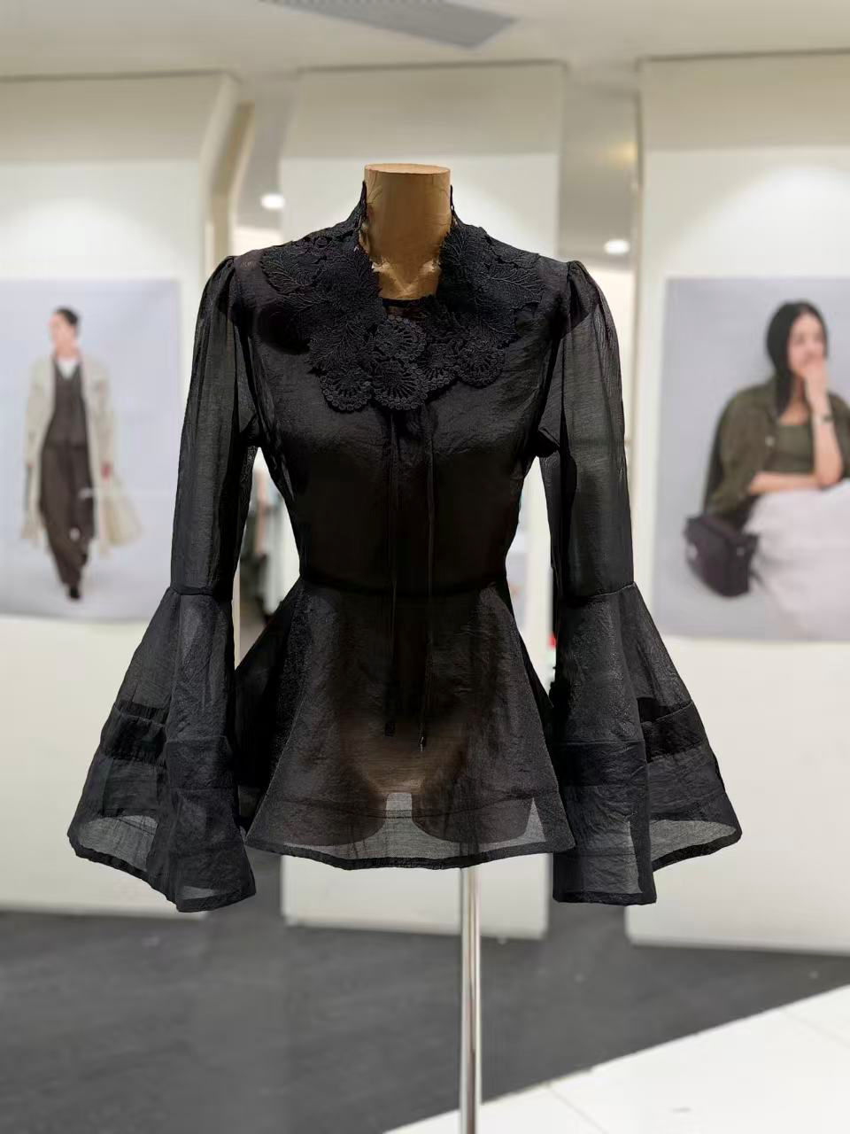TWOTWINSTYLE Stand Collar Bell Sleeve Tunic Fashion T shirt