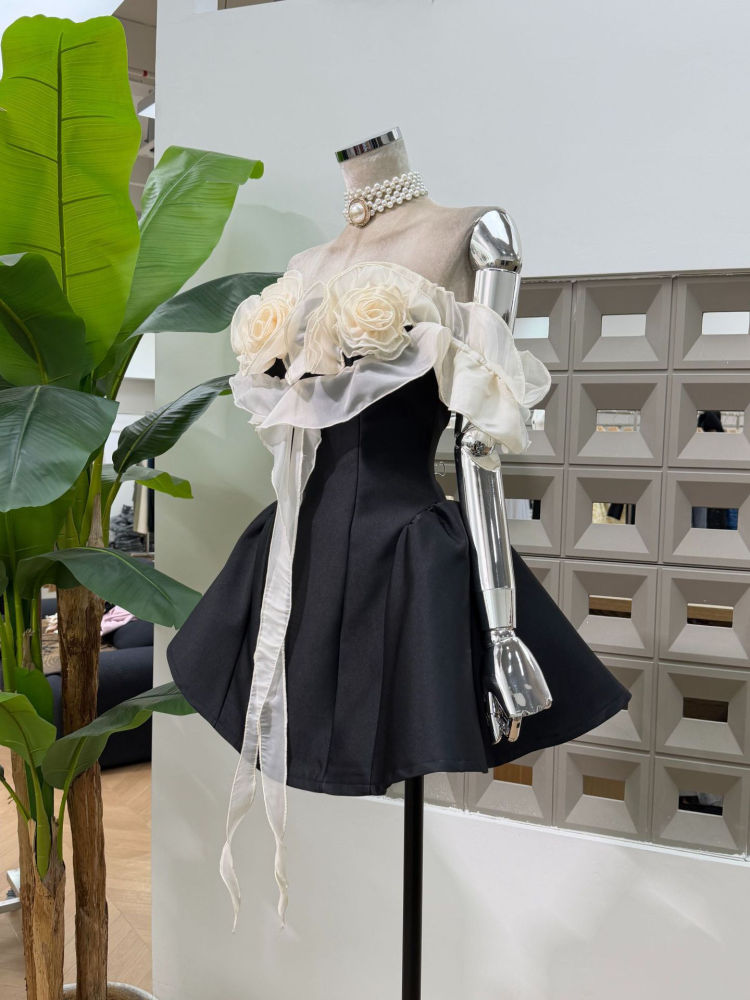 TWOTWINSTYLE  Off Shoulder Hit Color Spliced 3d Flower Elegant Dress