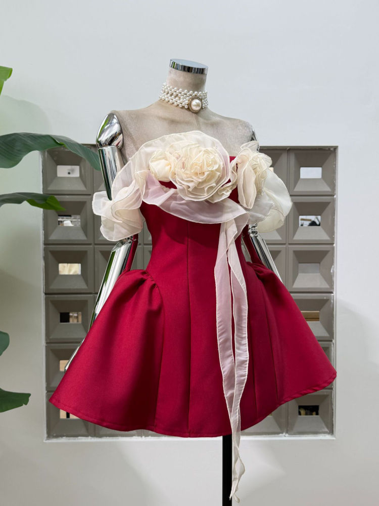 TWOTWINSTYLE  Off Shoulder Hit Color Spliced 3d Flower Elegant Dress