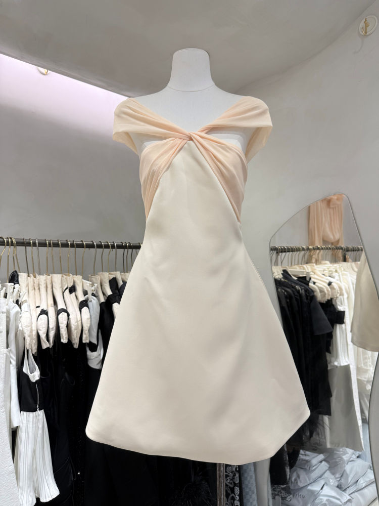 TWOTWINSTYLE Hit Color Sleeveles Spliced Knot Fashion Dress