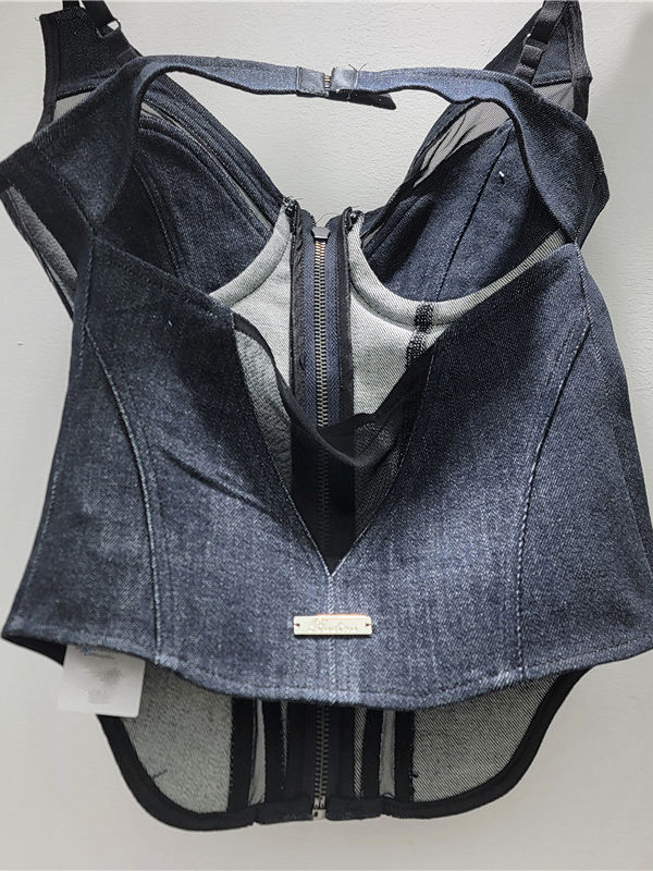 TWOTWINSTYLE Sleeveles Hollow Out High Waist Chic Denim Vest