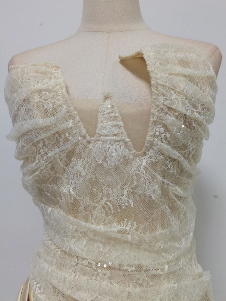 TWOTWINSTYLE Patchwork Lace Pleated Strapless Elegant Dress