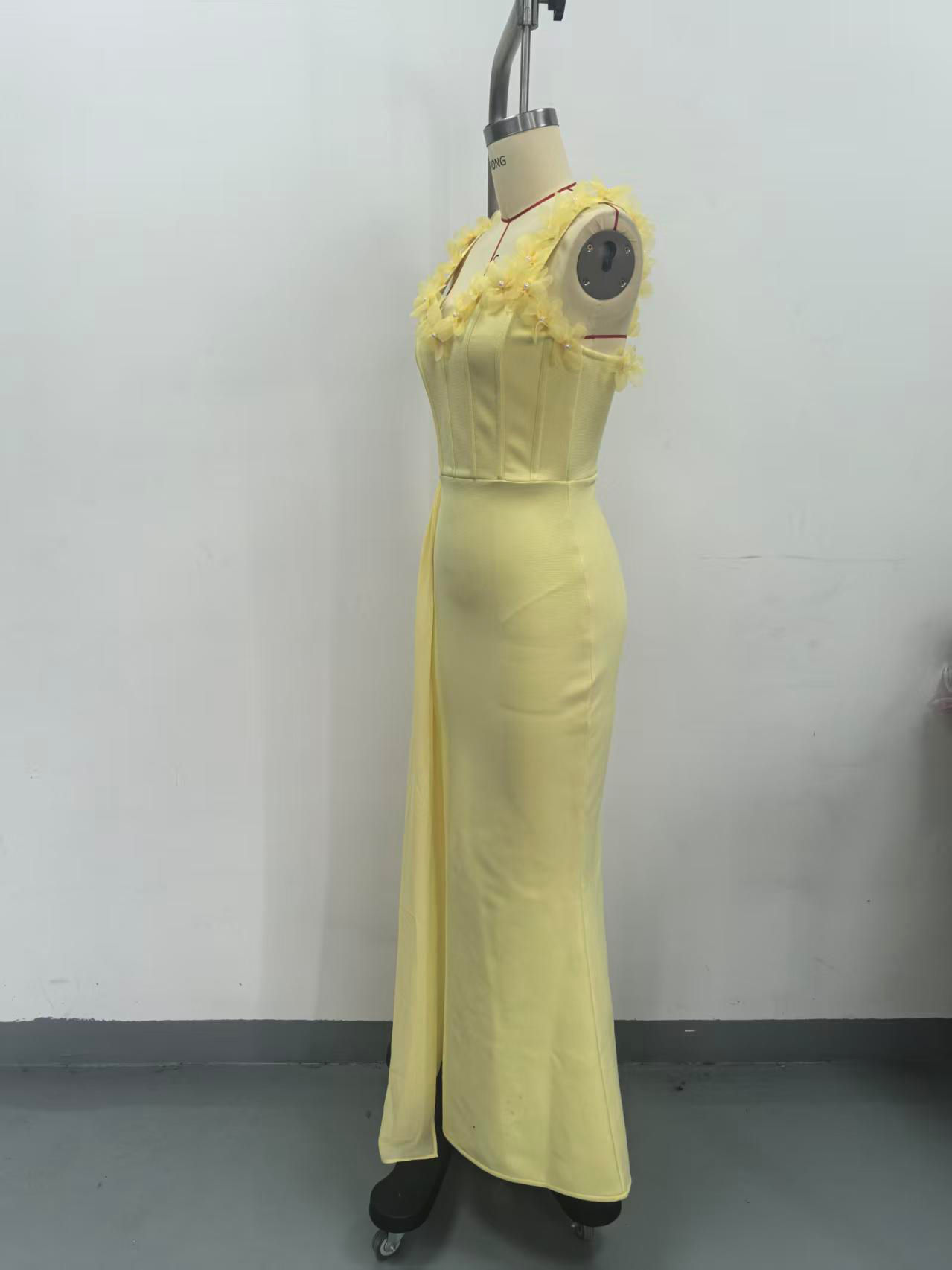 TWOTWINSTYLE Sleeveles Spliced 3D Flower Lace Up Designer Dress