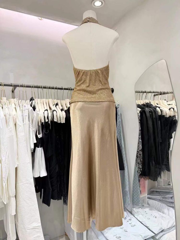 TWOTWINSTYLE Off Shoulder Spliced Sequins Top Solid High Waist Skirt Designer Dress