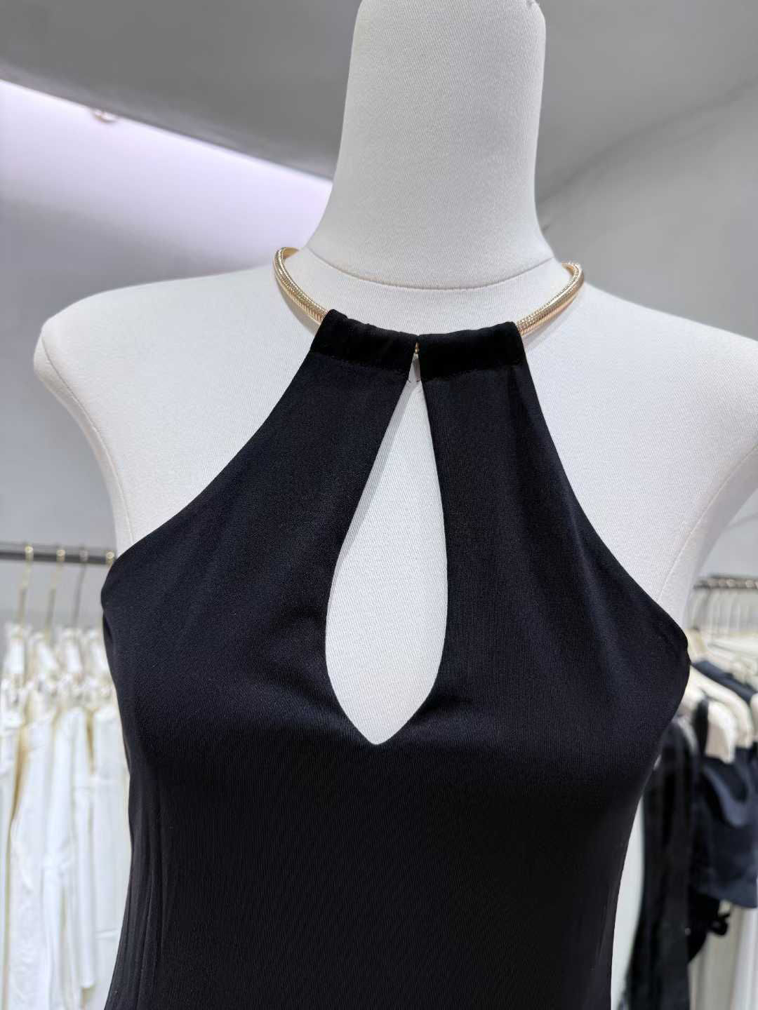 TWOTWINSTYLE Off Shoulder Hollow Out Tunic Designer Vest