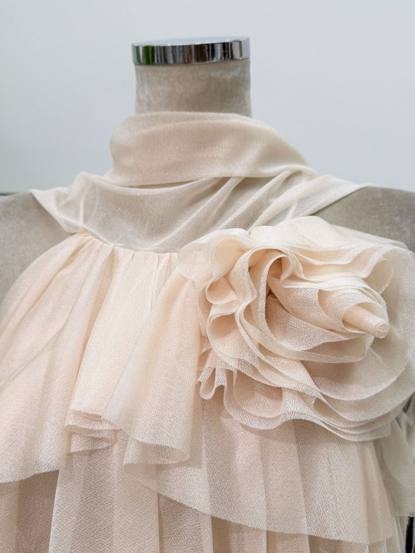 TWOTWINSTYLE Stand Collar Patchwork 3D Flower Irregular Hem Elegant Dress