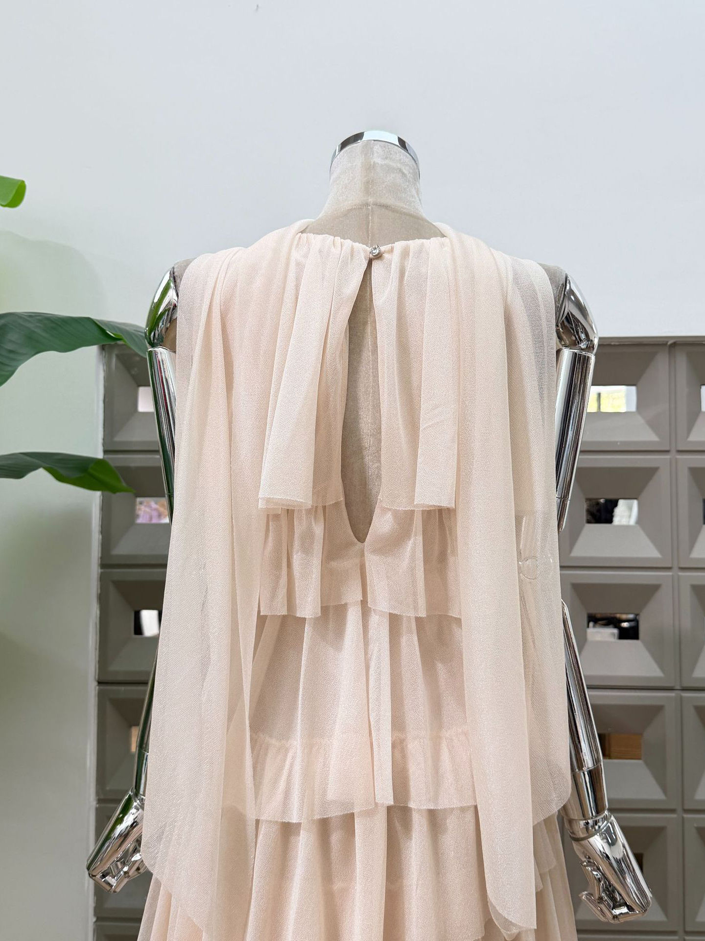 TWOTWINSTYLE Stand Collar Patchwork 3D Flower Irregular Hem Elegant Dress