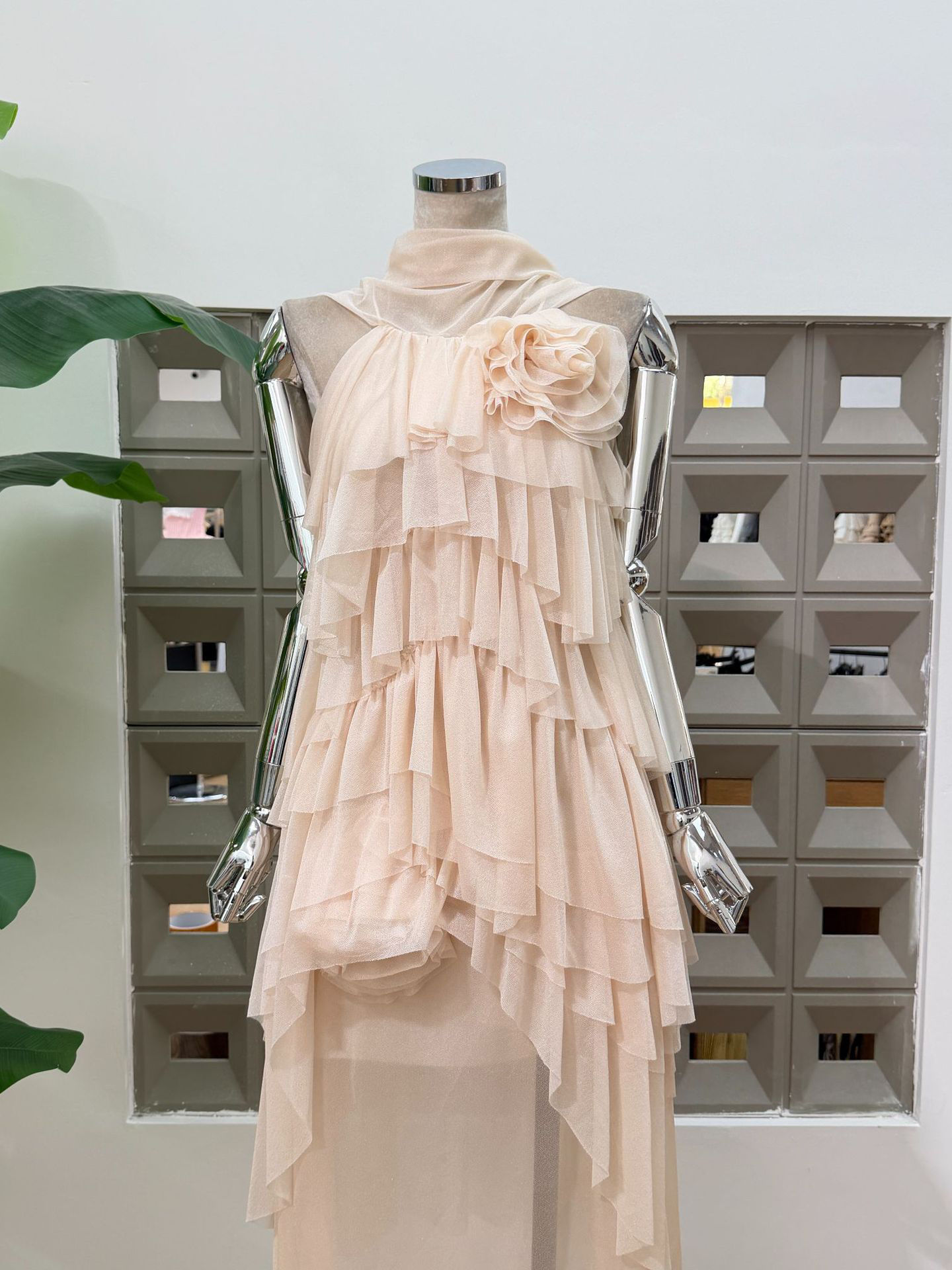 TWOTWINSTYLE Stand Collar Patchwork 3D Flower Irregular Hem Elegant Dress