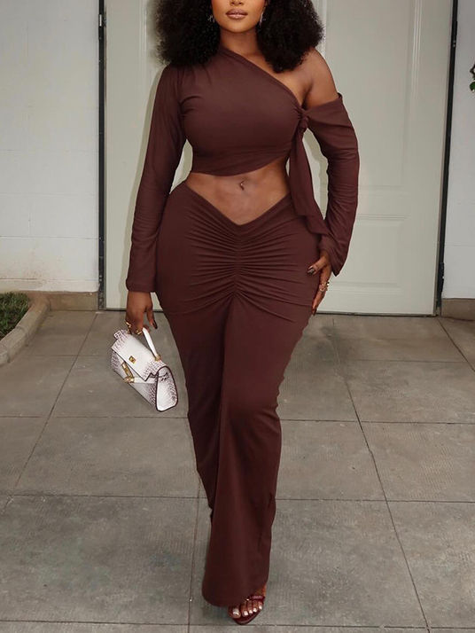 TWOTWINSTYLE Off One Shoulder Crop Top High Waist Skirt Fashion Set