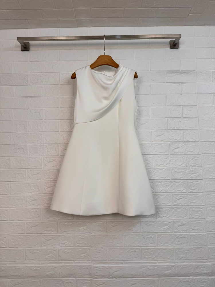 TWOTWINSTYLE Solid Sleeveles Irregular Neck Vintage Dress