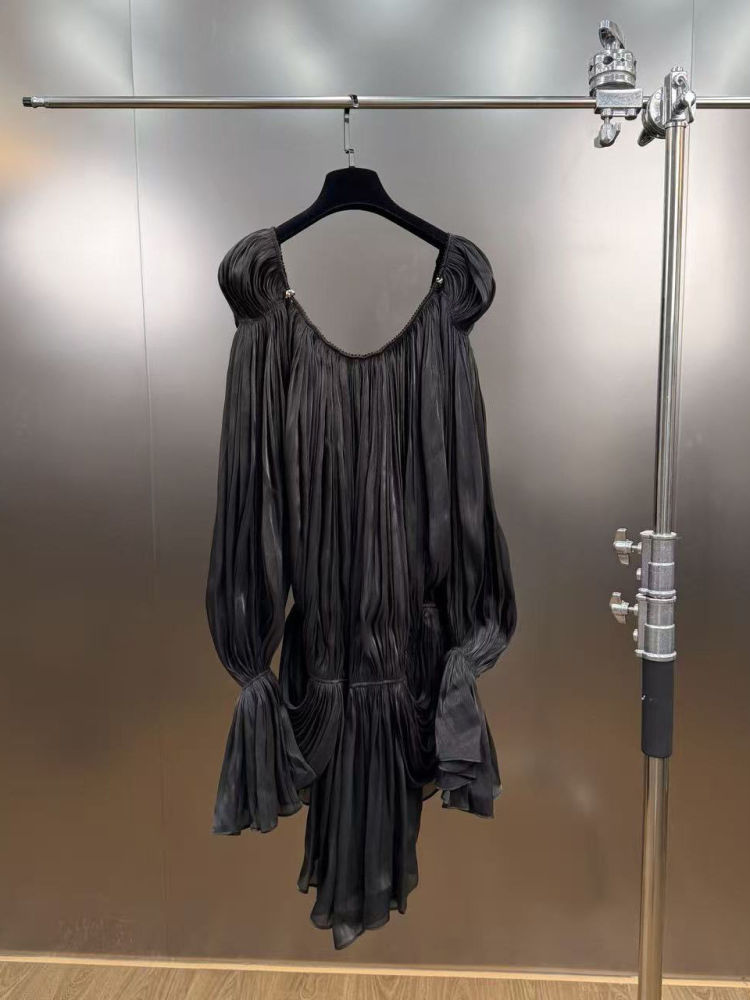 TWOTWINSTYLE Square Neckline Bell Sleeve Tunic Designer Dress