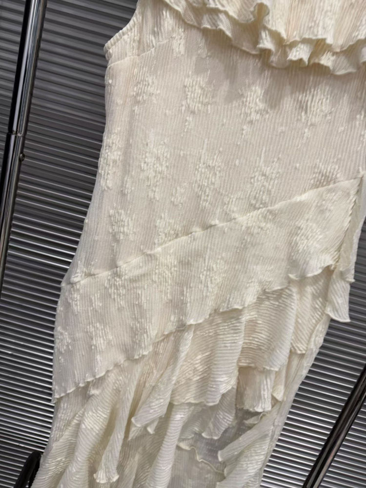 TWOTWINSTYLE Off Shoulder Irregular Hem Spliced Ruffles Elegant Dress