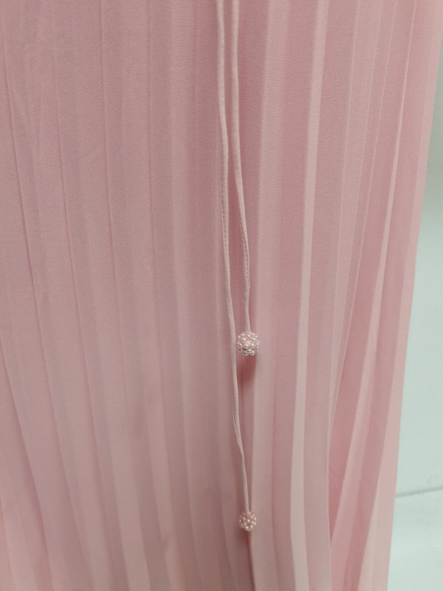 TWOTWINSTYLE V Neck Patchwork Pearl Top Solid Skirt Designer Dress