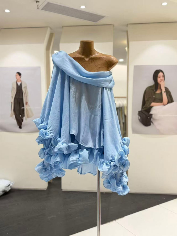TWOTWINSTYLE Off Shoulder Patchwork Ruffles High Waist Skirt Fashion Set