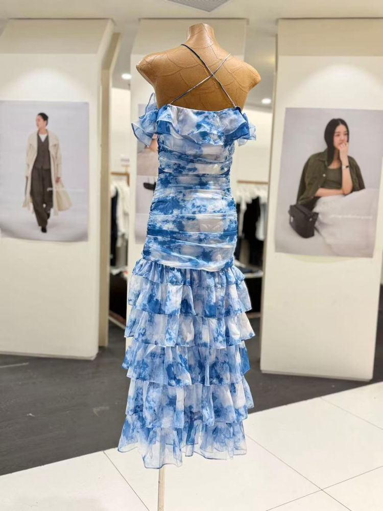 TWOTWINSTYLE Sleeveles Tie Dye Spliced Ruffles Side Split Elegant Dress