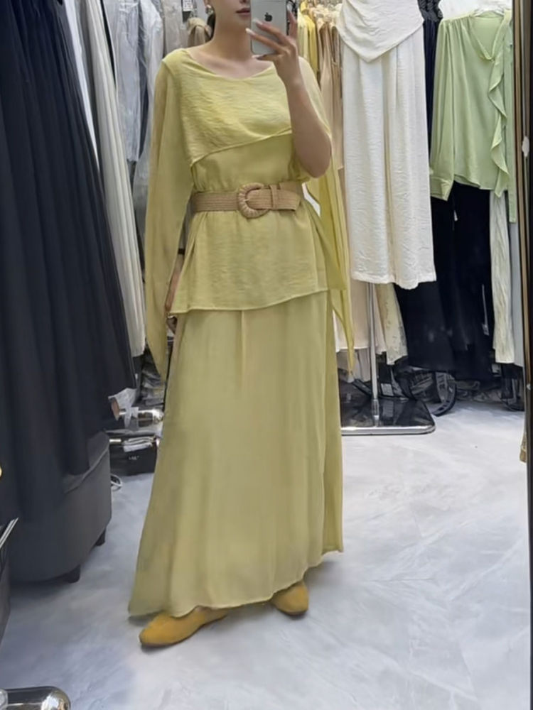 TWOTWINSTYLE V Neck Sleeveles Spliced Belt Top Solid Skirt Elegant Set