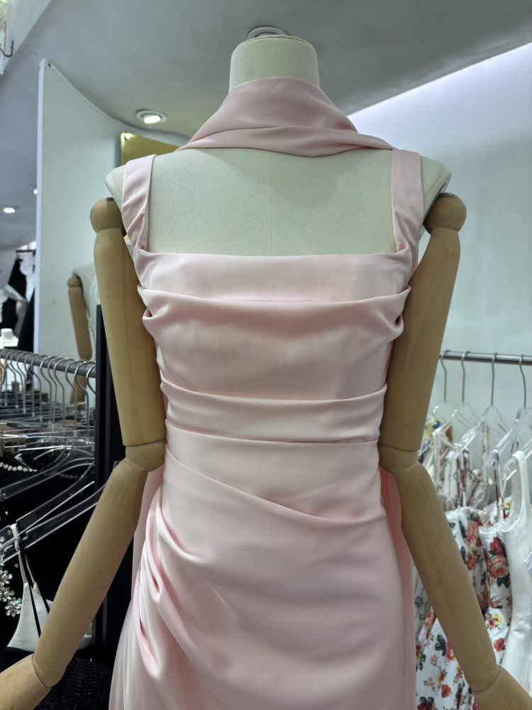 TWOTWINSTYLE Sleeveles High Waist Ruched Designer Dress
