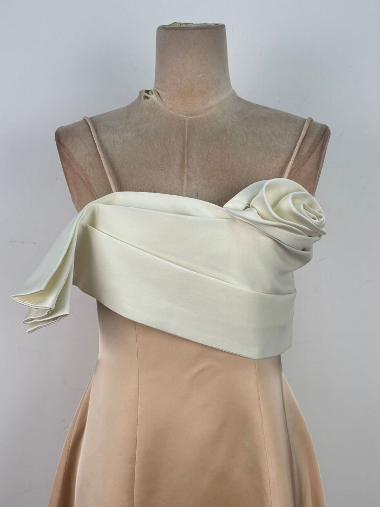 TWOTWINSTYLE Off Shoulder Hit Color High Waist Designer Dress