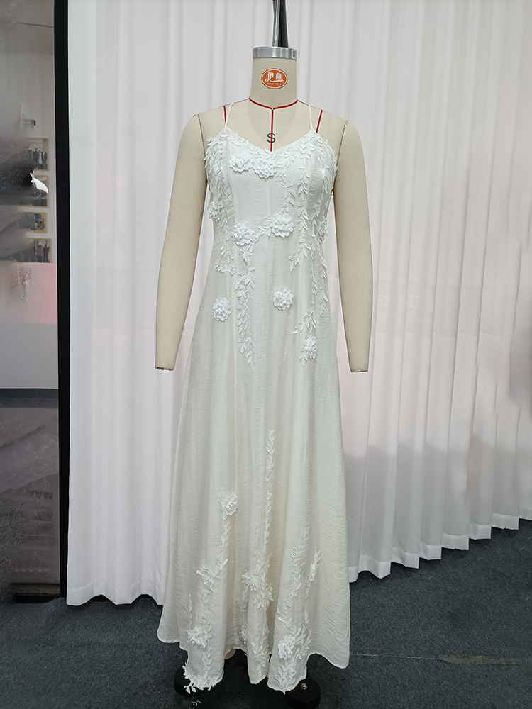 TWOTWINSTYLE V Neck Strap 3D Flower Embroidered Waist Cinched Elegant  Dress