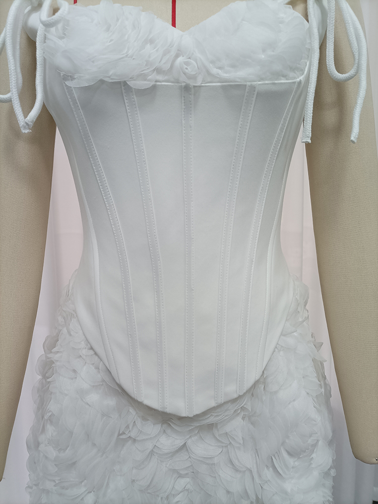 TWOTWINSTYLE 3D Flower Corset Top Petal Hem Mini Skirt Fashion Set