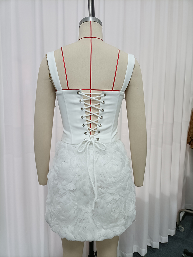 TWOTWINSTYLE 3D Flower Corset Top Petal Hem Mini Skirt Fashion Set