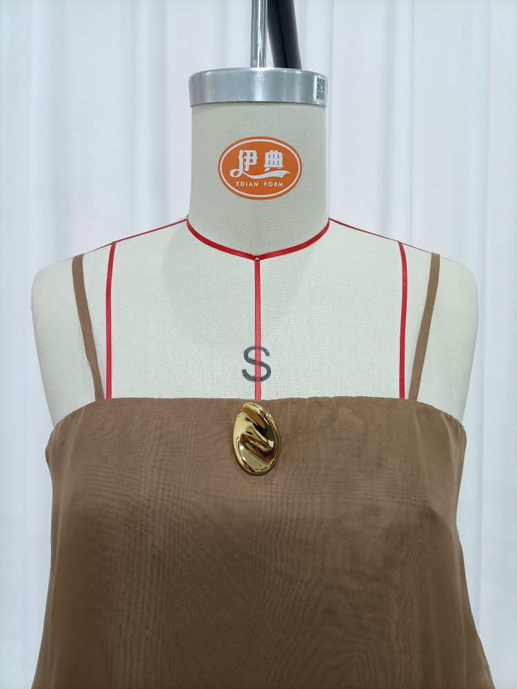 TWOTWINSTYLE Solid Sleeveles Spliced Metal Decoration Slit Elegant Shirt