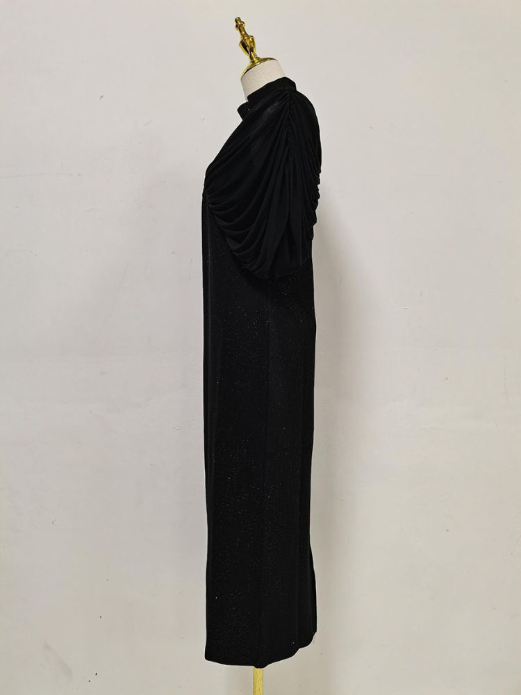 TWOTWINSTYLE Stand Collar Sleeveles Pleated Minimalist Dress