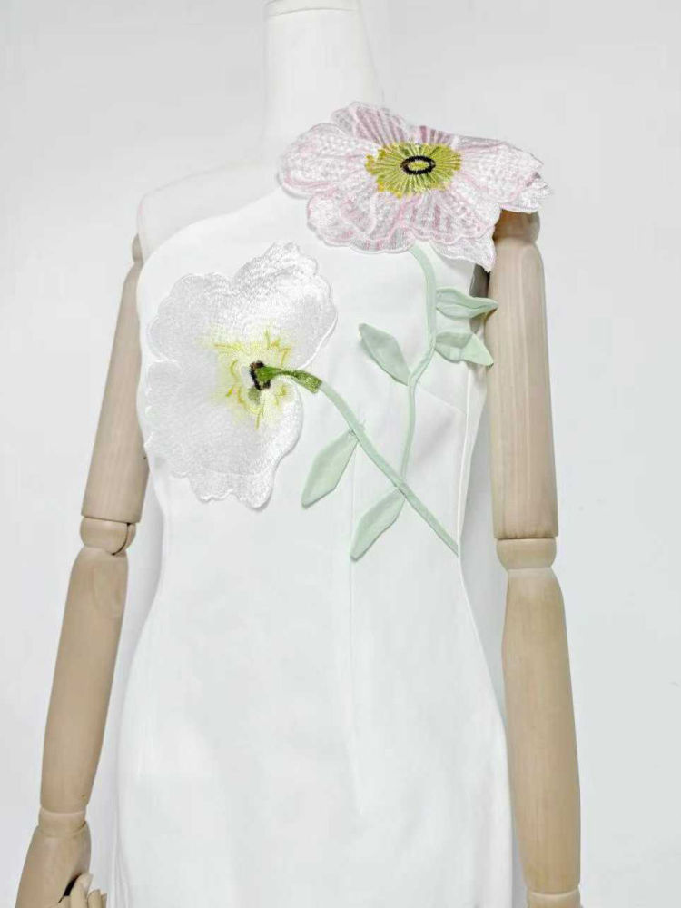 TWOTWINSTYLE Off One Shoulder Tunic Spliced Appliques Chic Dress