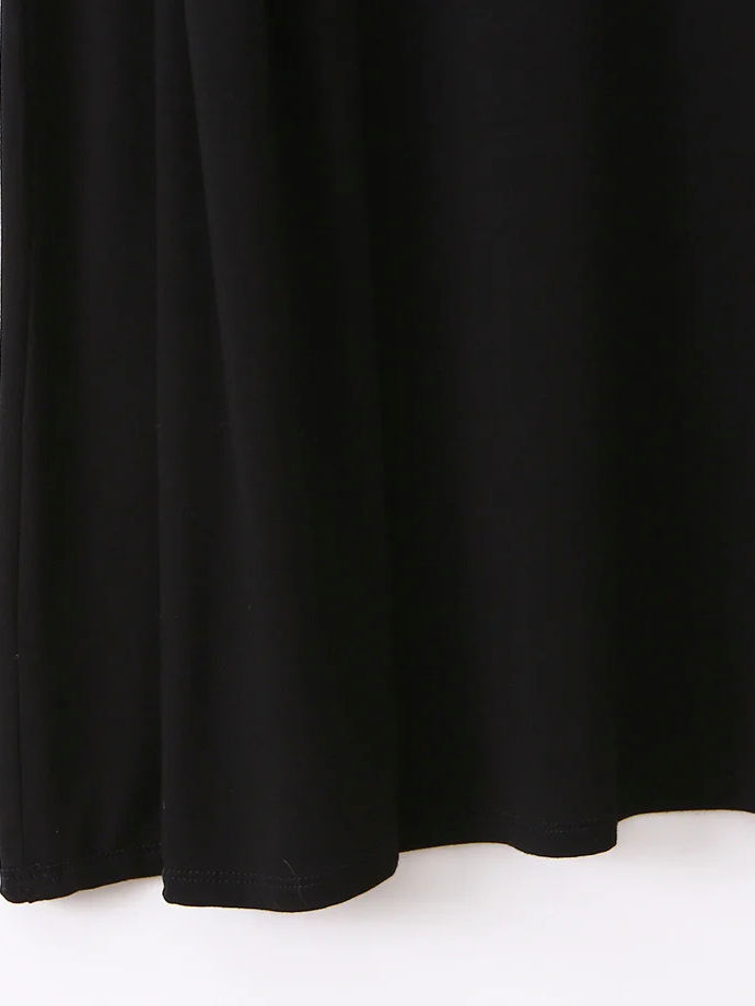 TWOTWINSTYLE Round Neck Backless Pleated Slimming Dress