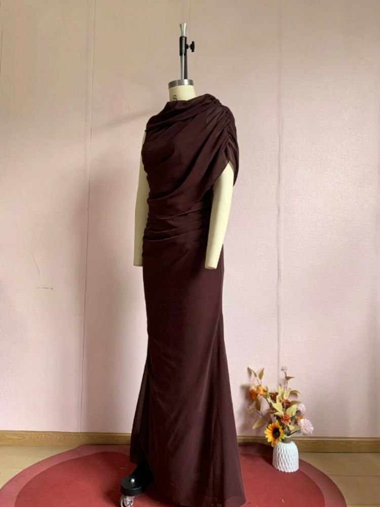 TWOTWINSTYLE Irregular Sleeve High Waist Vintage Maxi Dress
