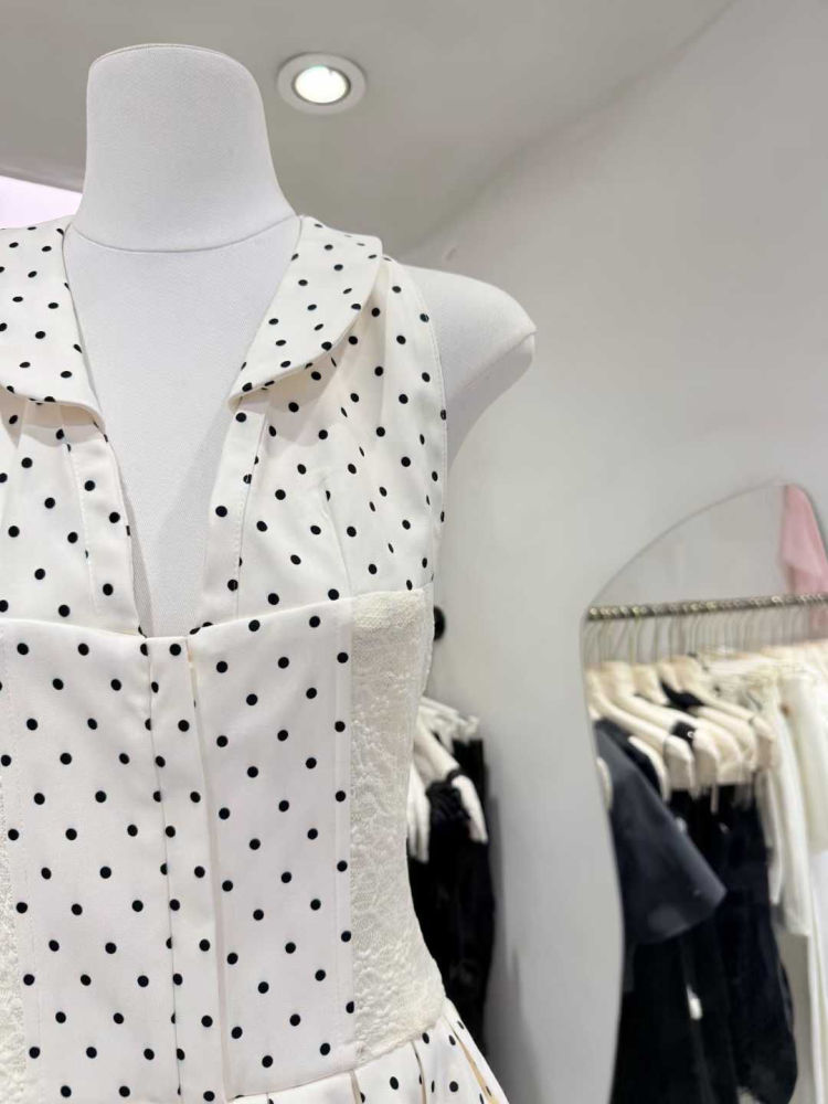 TWOTWINSTYLE Lapel Sleeveles Wave Point Tunic Elegant  Dress