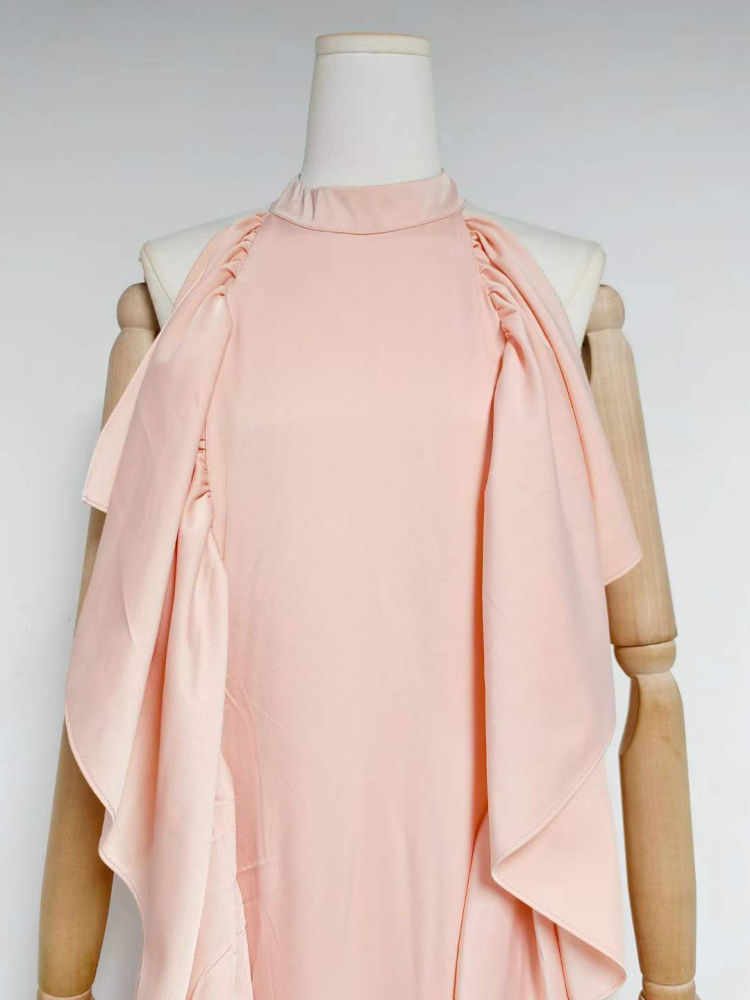 TWOTWINSTYLE Solid Stand Collar Backless Designer Dress